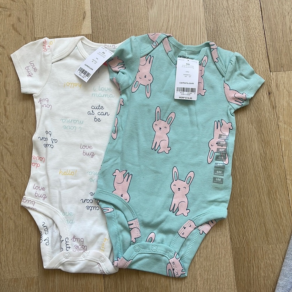 CARTERS - 2 onesies